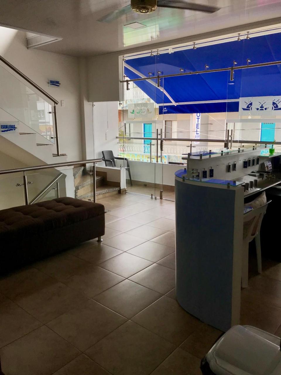 Hotel Puerto Azul Puerto Berrio Екстер'єр фото